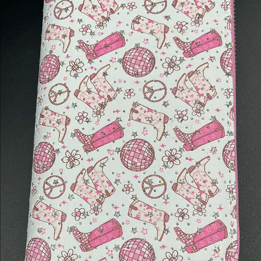 Unique Patterned Zip Around Wallet - Picture 2 of 6